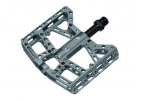 Z plus z-1009, dh/bmx. материал: алюминий, cnc-обработка, ось cr-mo, сменные стальные пины, промподшипники. размер: 100х115х19мм. вес: 380г. цвет: серый